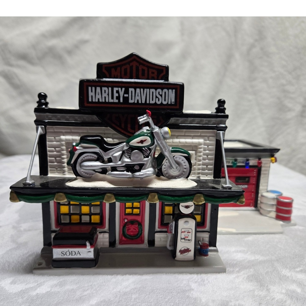 Dept 56 Snow Village Harley Davidson Motorcycle Shop 54886 Retired w Box